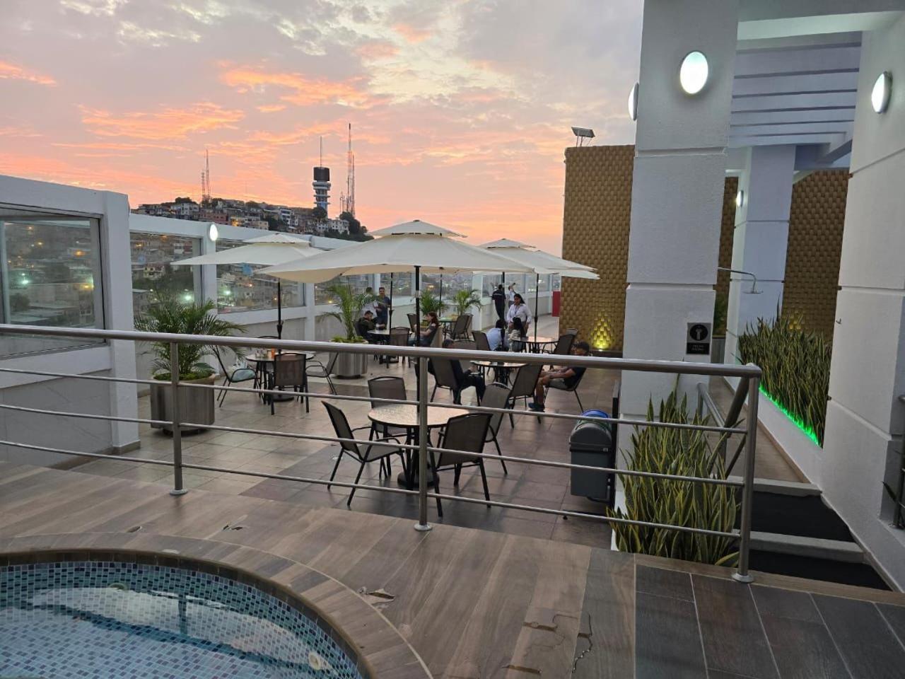 River View Suites Guayaquil Exterior foto